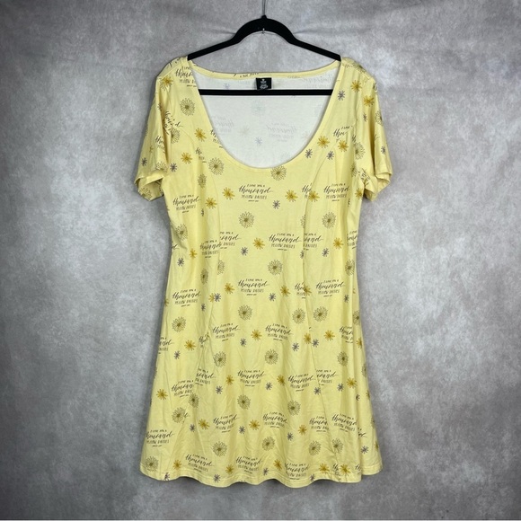 Gilmore Girls Cakeworthy WB Studio Tour A Thousand Daisies T-Shirt Dress 2XL NWT - Picture 1 of 8